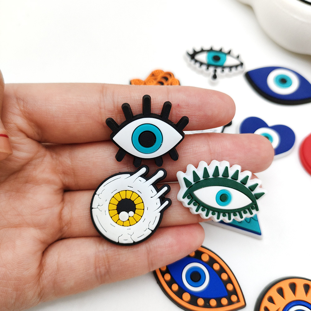 Eyeball Shoe Charms for Crocs  - Men'S Shoes Crocs のレビューと価格