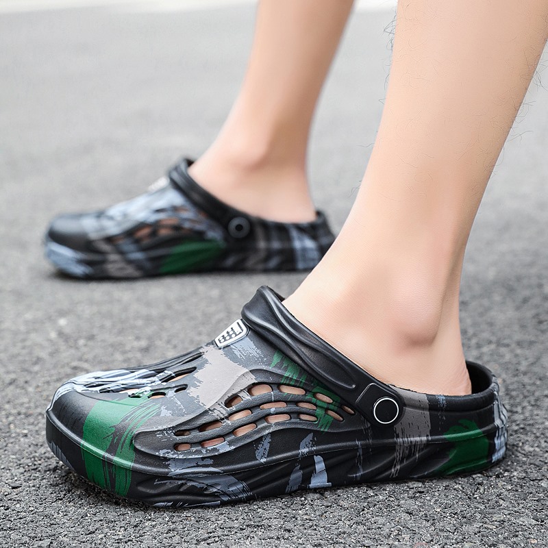 Men's Summer Camouflage Graffi - Men'S Shoes Crocs のレビューと価格