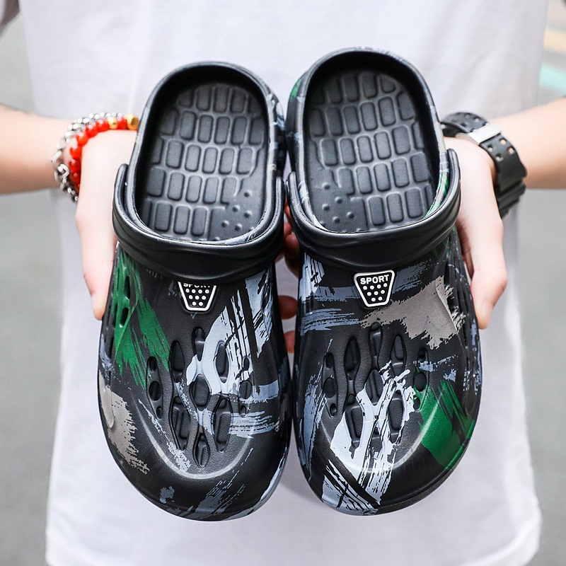 Men's Summer Camouflage Graffi - Men'S Shoes Crocs のレビューと価格